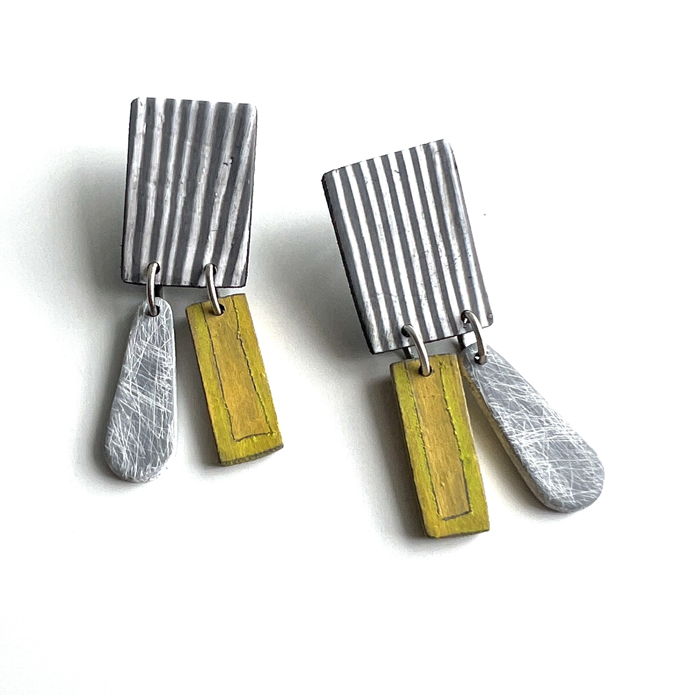yellow-gray-ooak-earrings.JPG