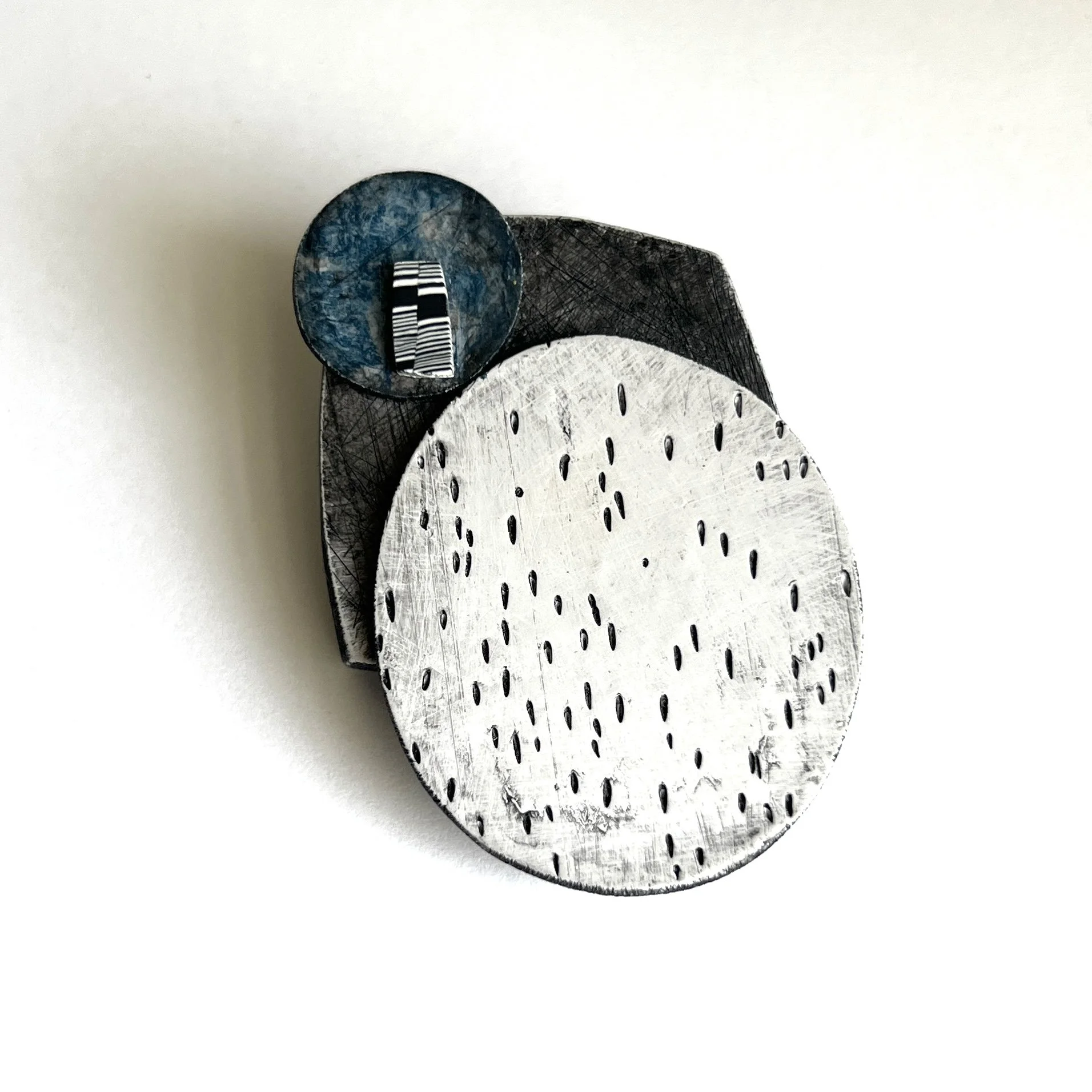 birch-box-hollow-polymer-clay-brooch.JPG