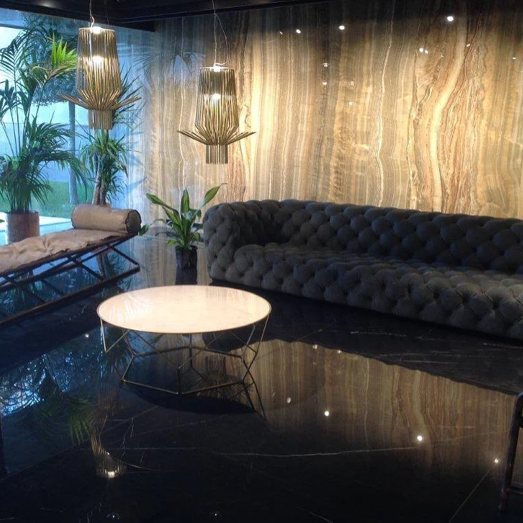  Wall Application: Onyx Verde Polished  