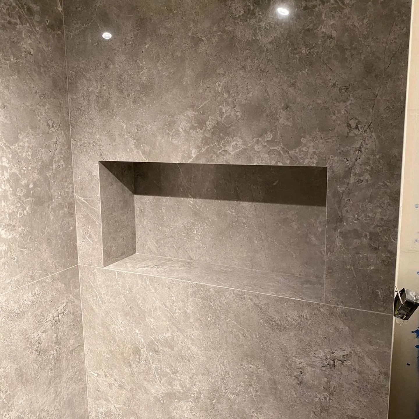 SHOWER NICHE 