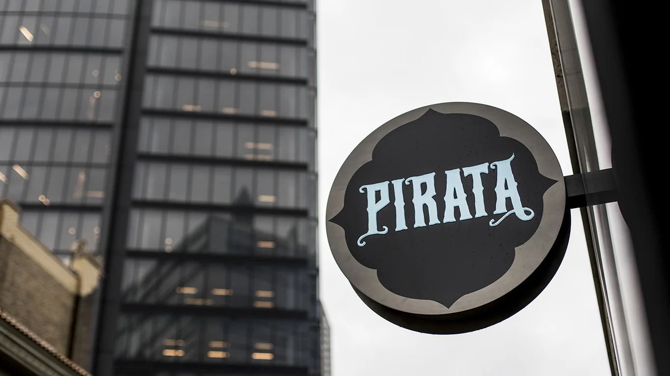 Restaurant_Branding_Pirata_Bootstrap-Design-Co_Signage.jpg