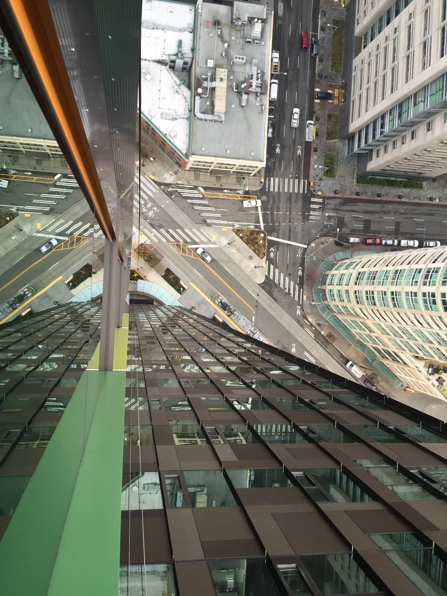  AMAZON BLOCK 14,  Seattle, WA    Nick Weymouth, Project Manger   Final Cleaned 2016     SERVICES PROVIDED  Final Construction Clean  Interior &amp; Exterior Window Clean  Exterior Pressure Wash    