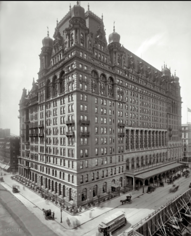 The old waldorf=Astoria Hotel