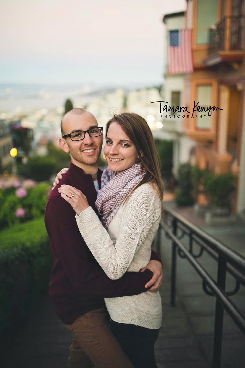 engagement photos on lombard street