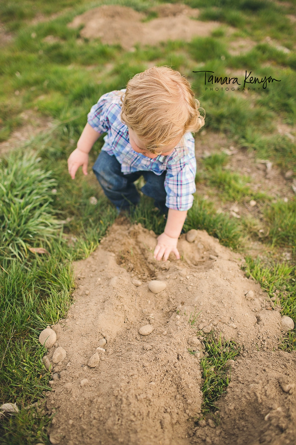 playing in the dirt boise photography