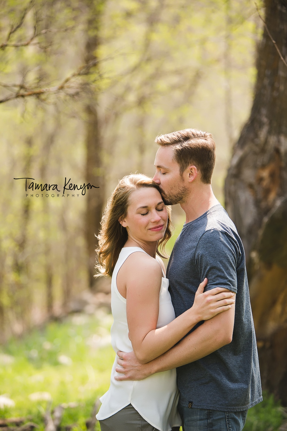 engagement session in the boise foothills