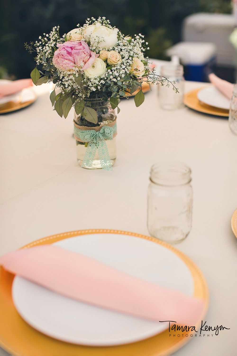 simple wedding table decor