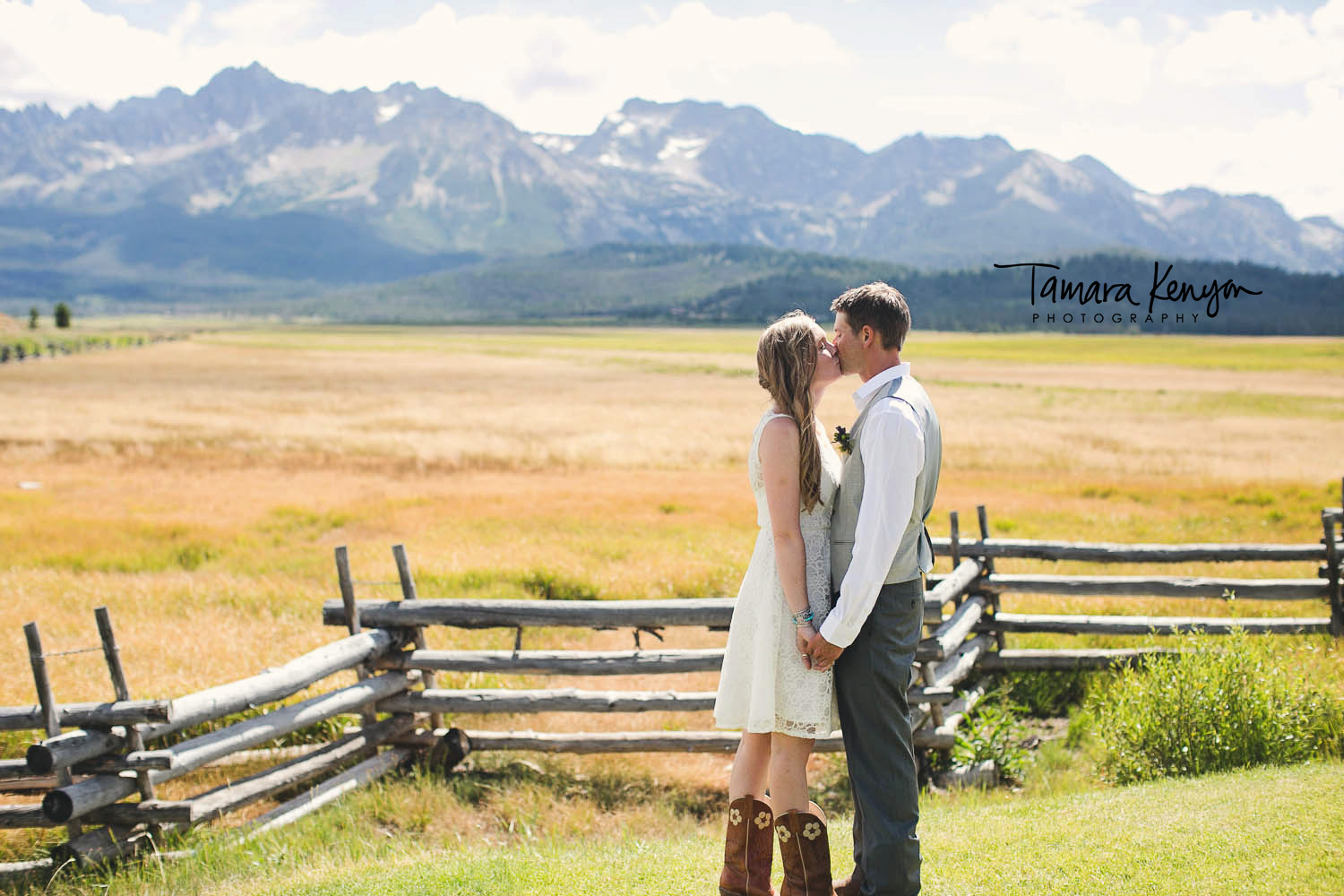 intimate wedding in sawtooth mountains