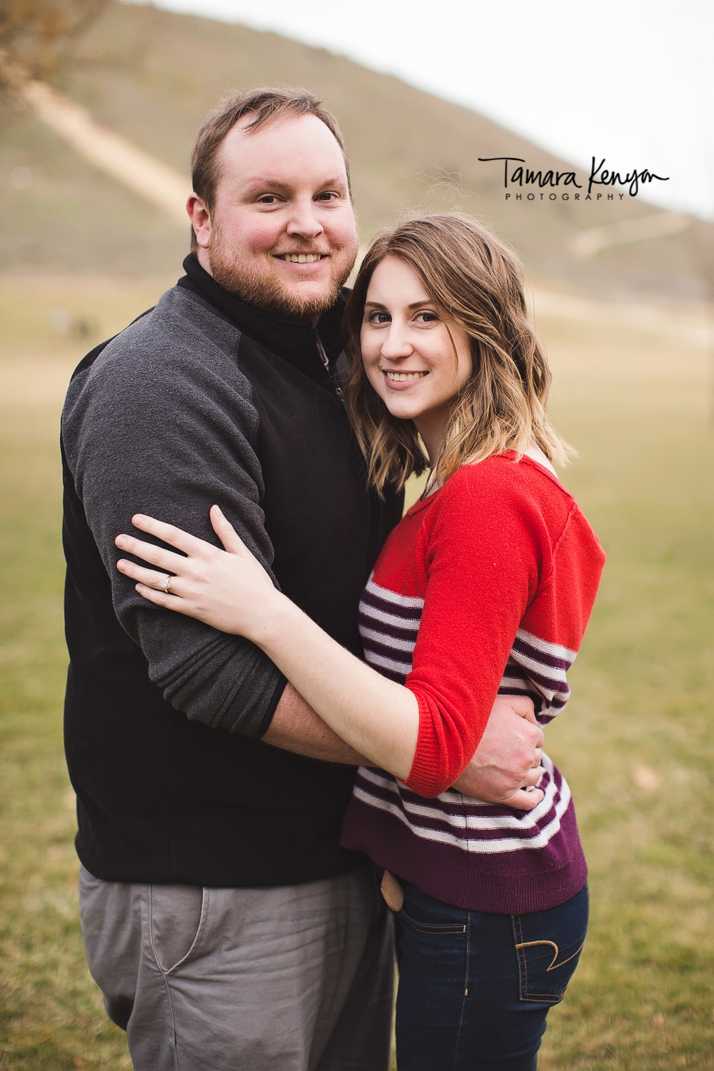 laura and ryan engagement photos boise camelsback park