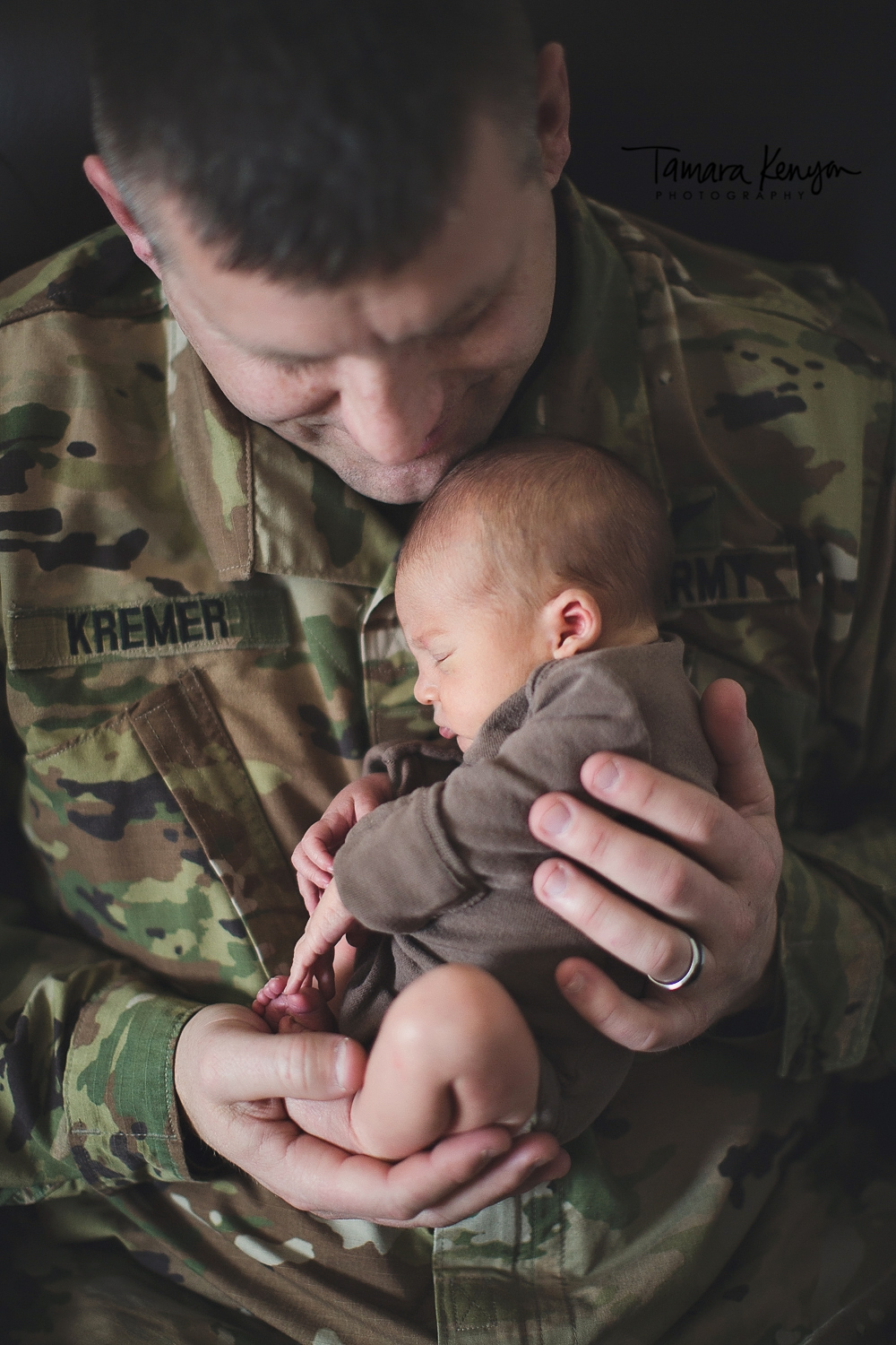 military newborn photos