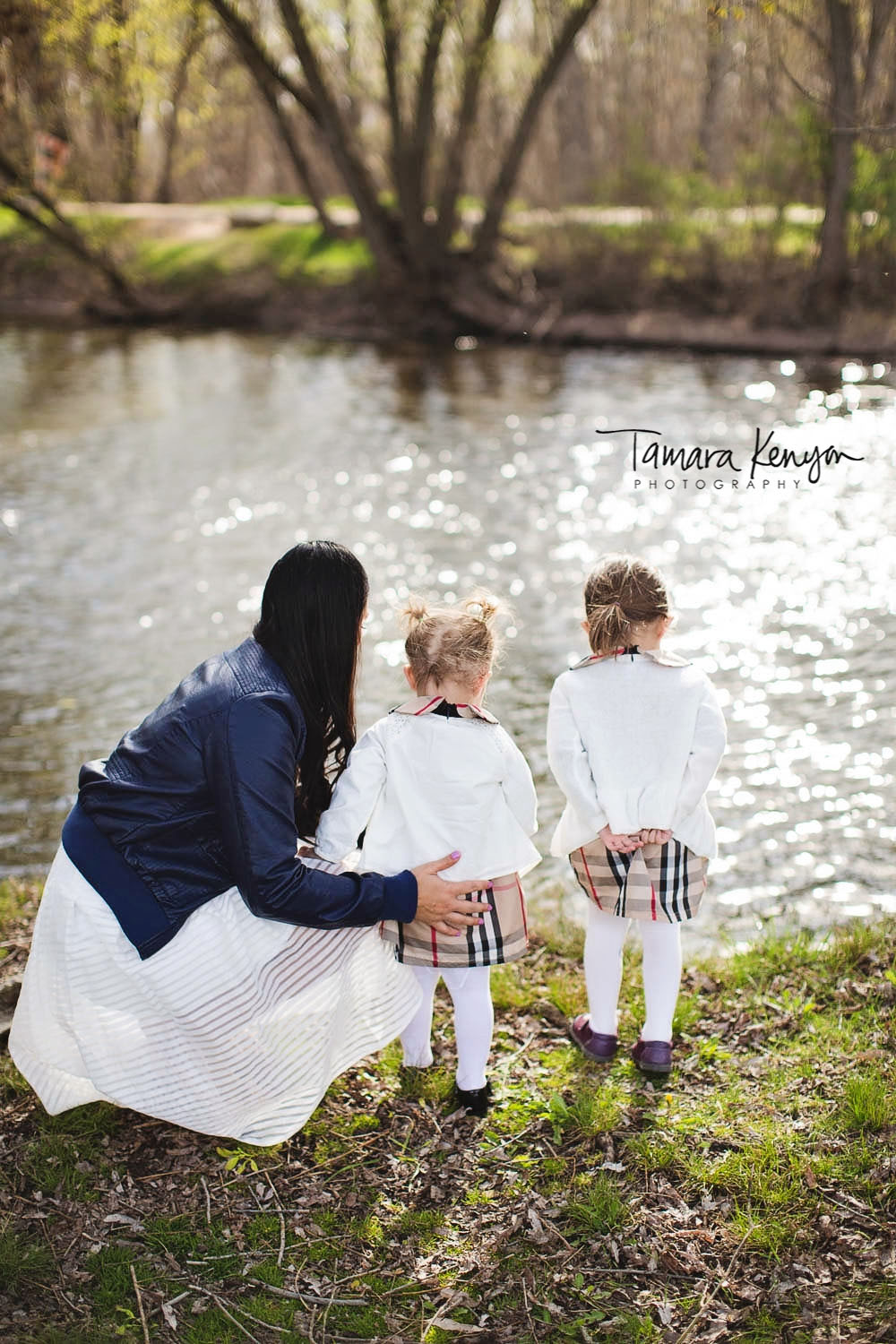 family photos at the boise river
