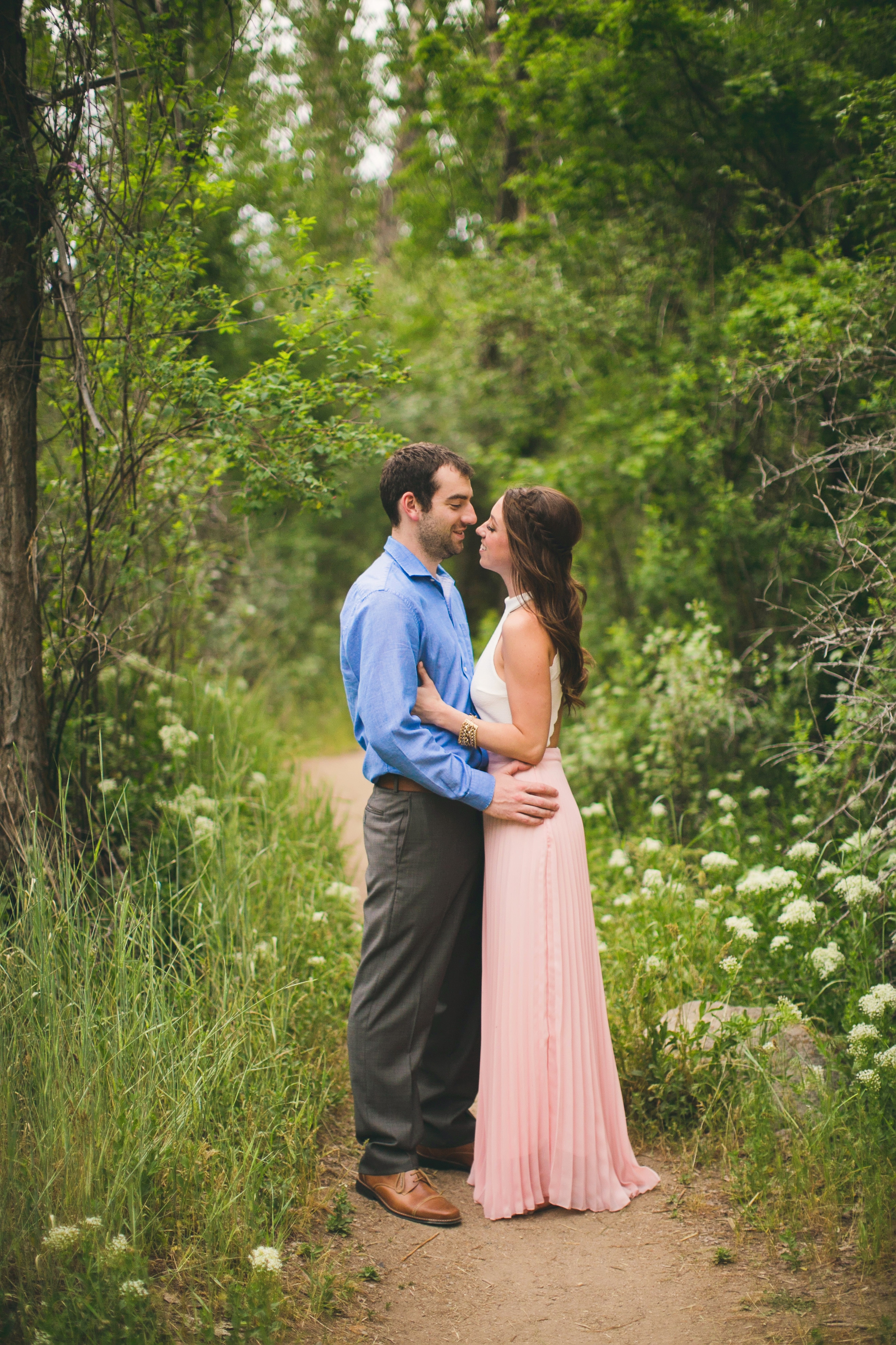 spring engagement session in boise