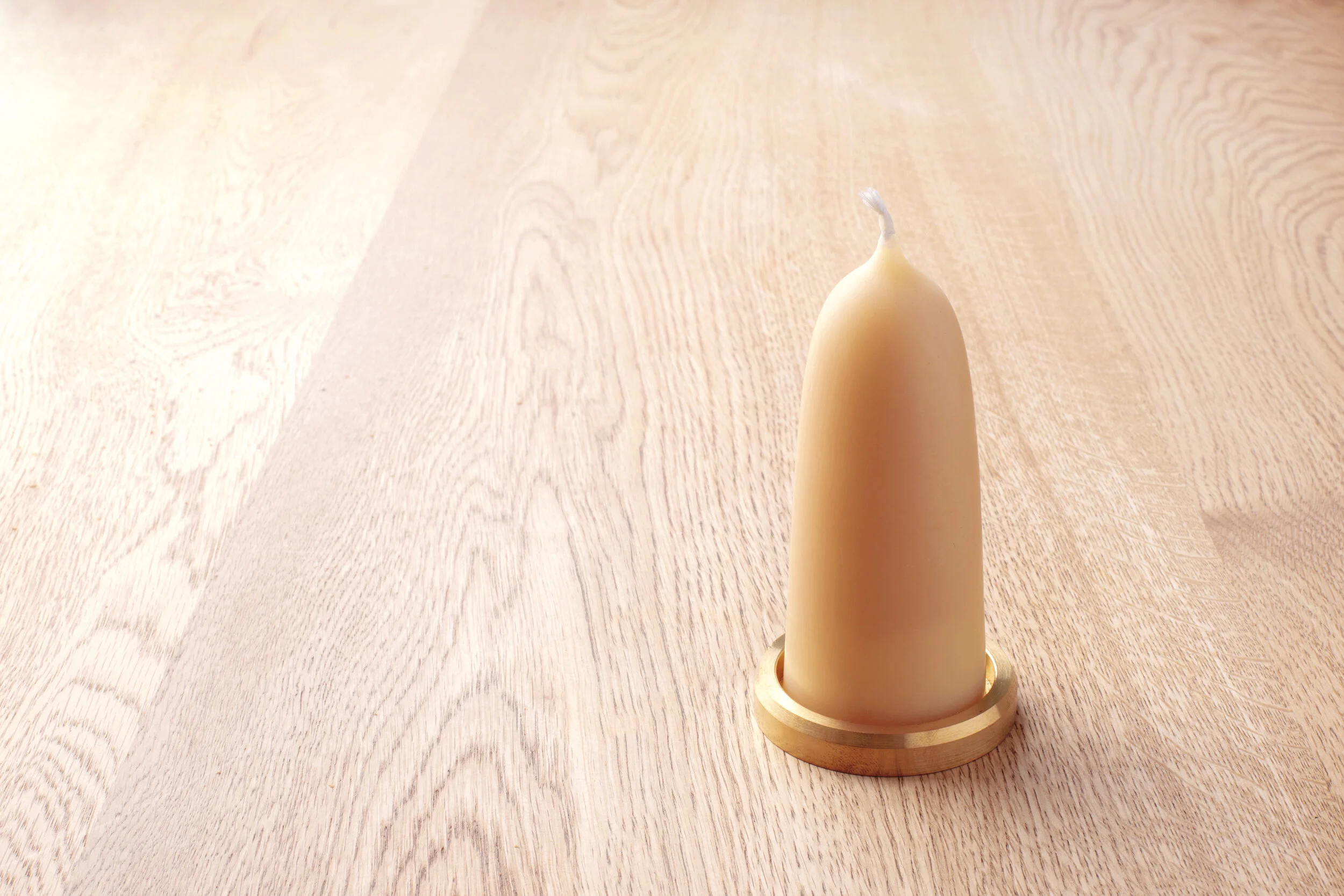 Small Castle -beeswax taper stout 02.jpg