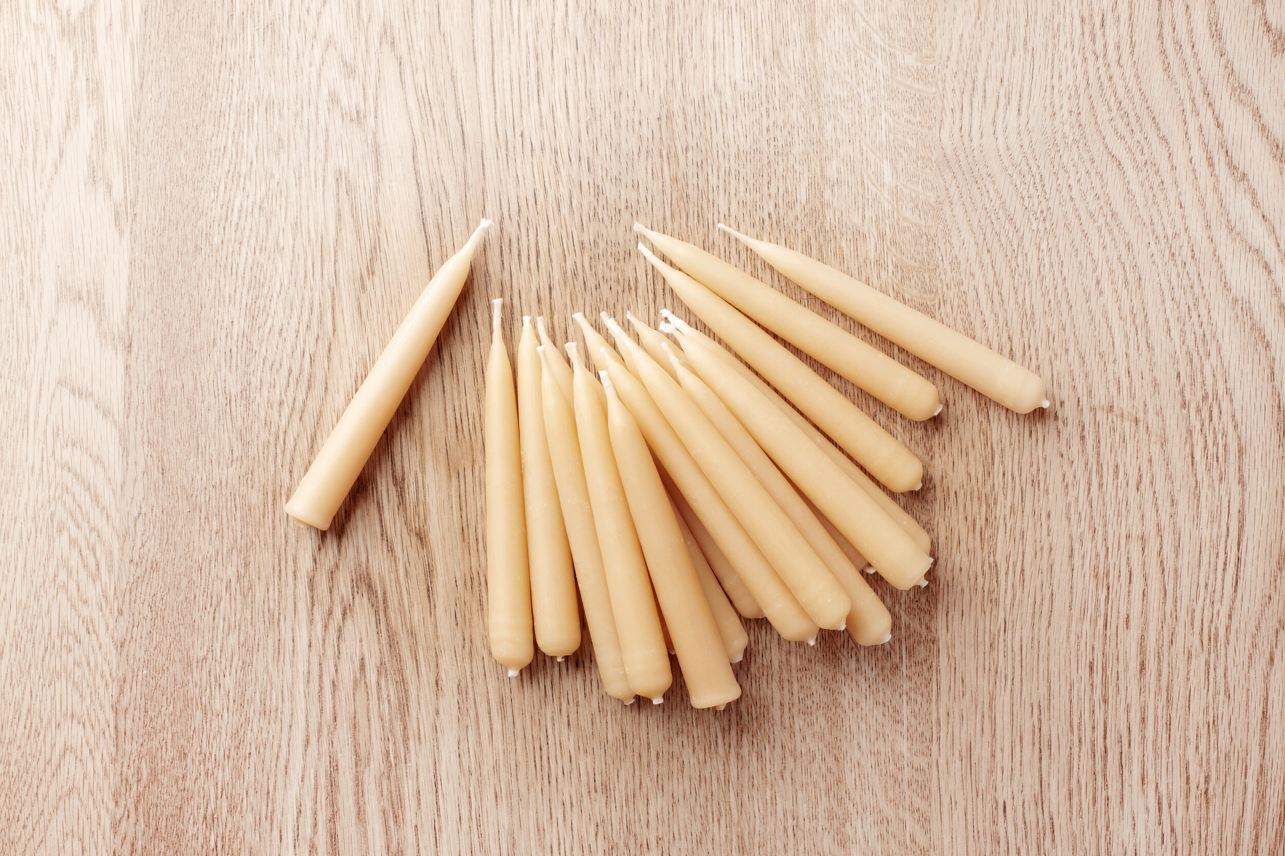 Small Castle -beeswax taper birthday 01.jpg