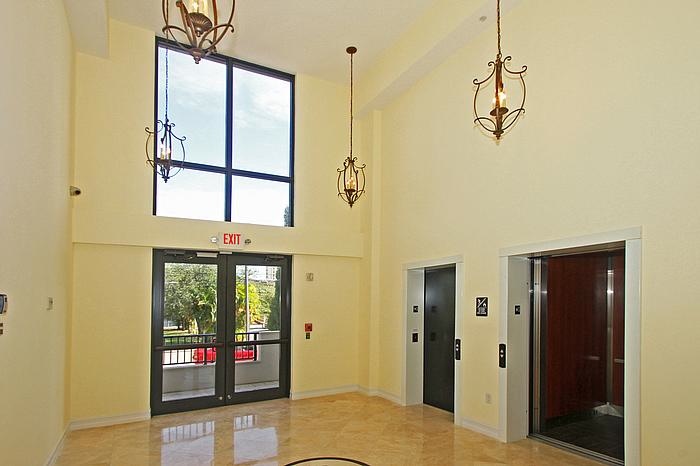 lobby1_700.jpg