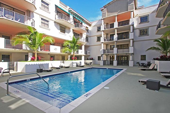 pool3_700.jpg