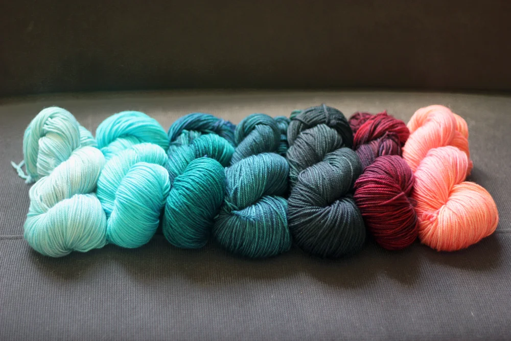 Frost, Seabreeze, Teal, Ravine, Spruce, Velvet, Pink Grapefruit.