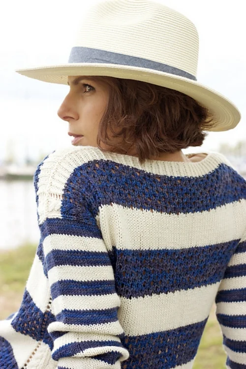 I’m looking for testers for my newest sweater pattern! I’ve been working on this one for ages and I’m so happy to have it almost ready for release.
