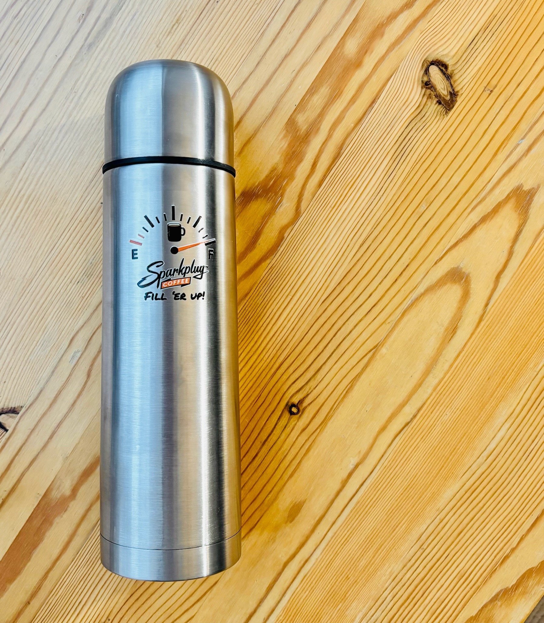 thermos-wood-bkgd-IMG_5136.jpeg