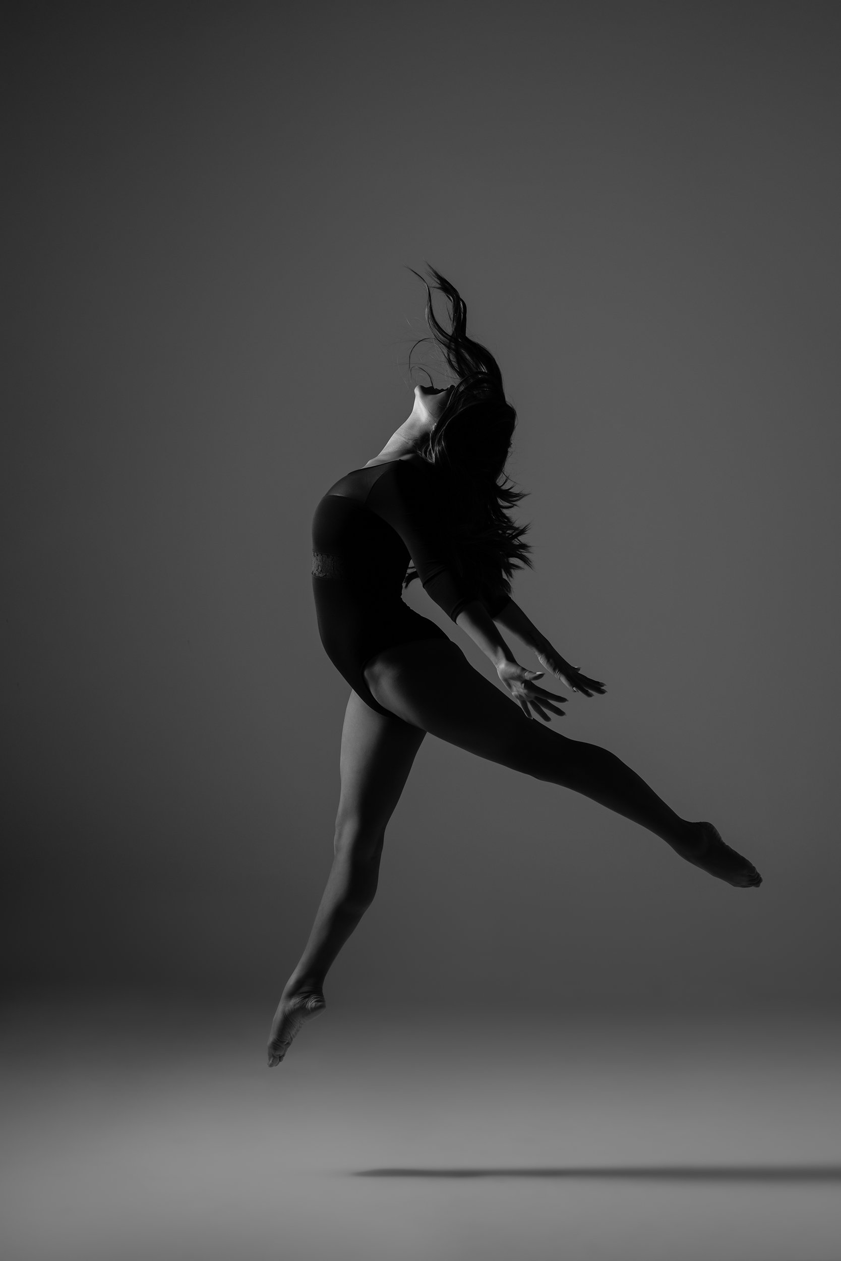 jumpdancerlaurazekephotograph.jpg