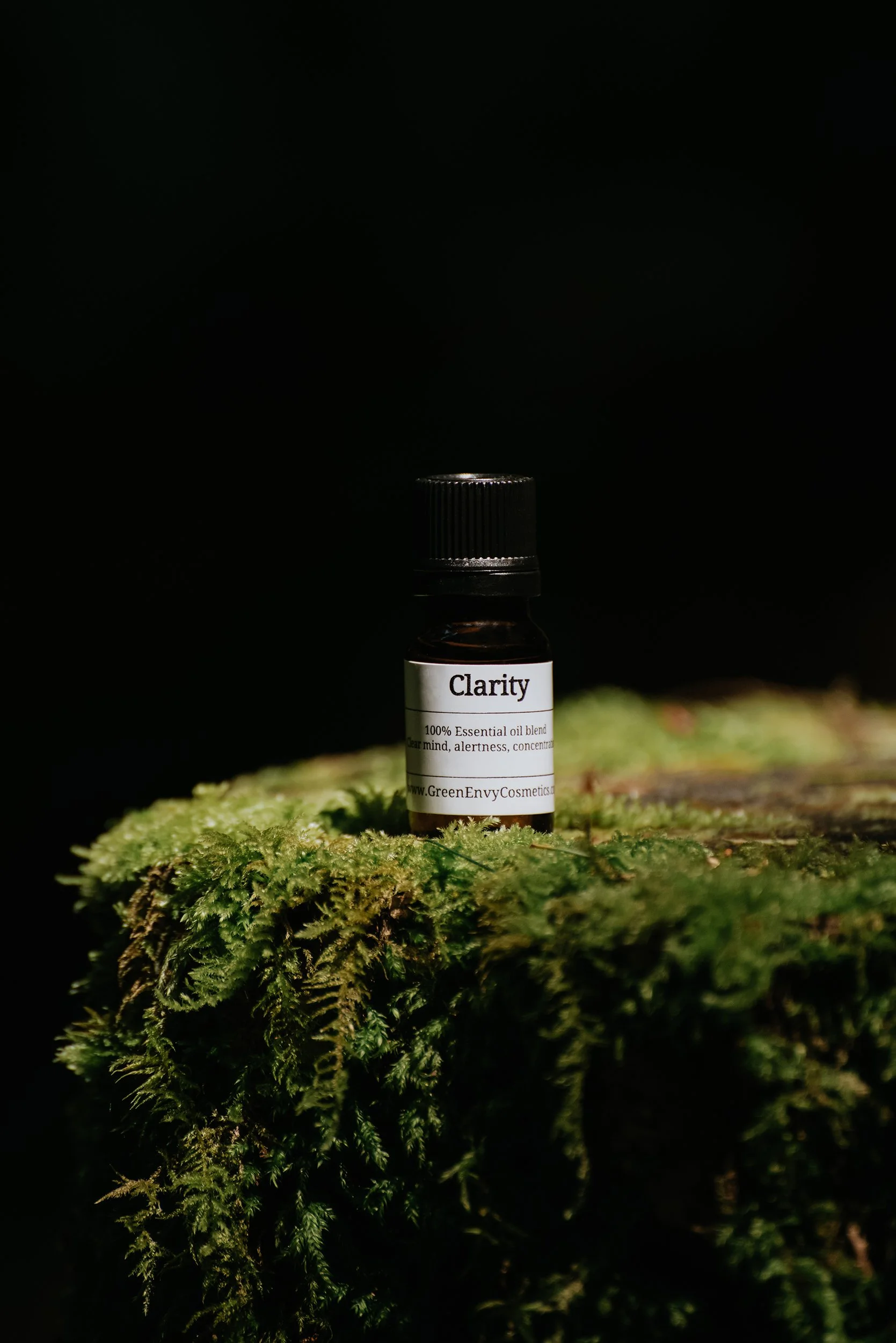 essential-oil-on-moss.jpg