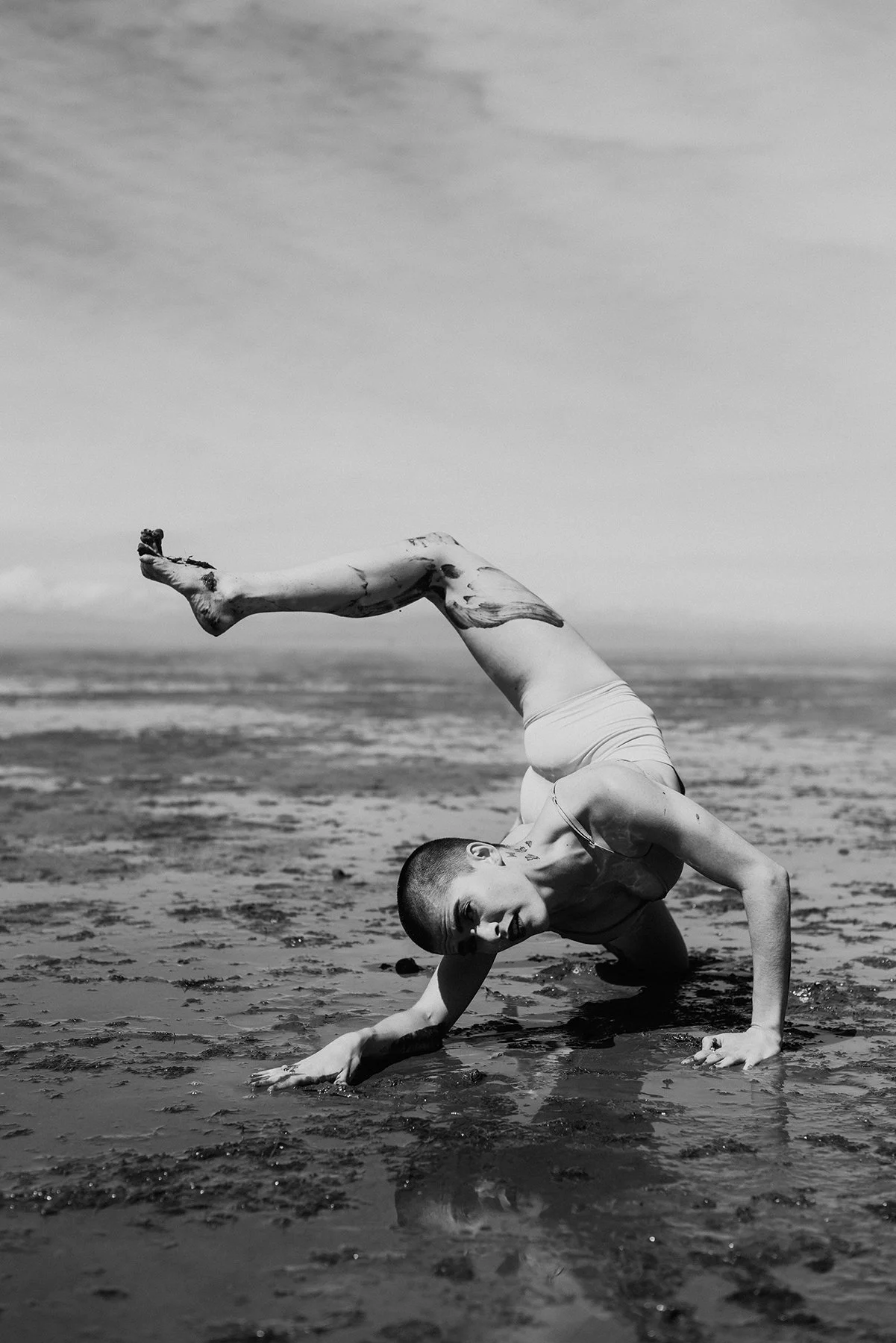 dancer-muddy-lowtide-ocean.jpg