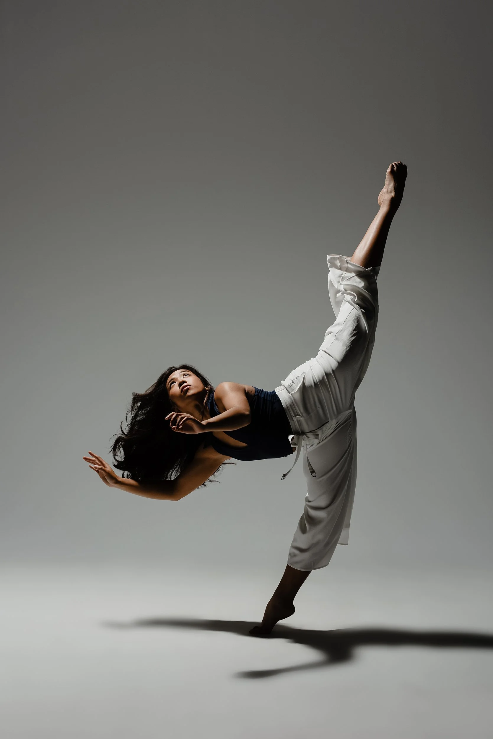 dramatic-lighting-dancer.jpg