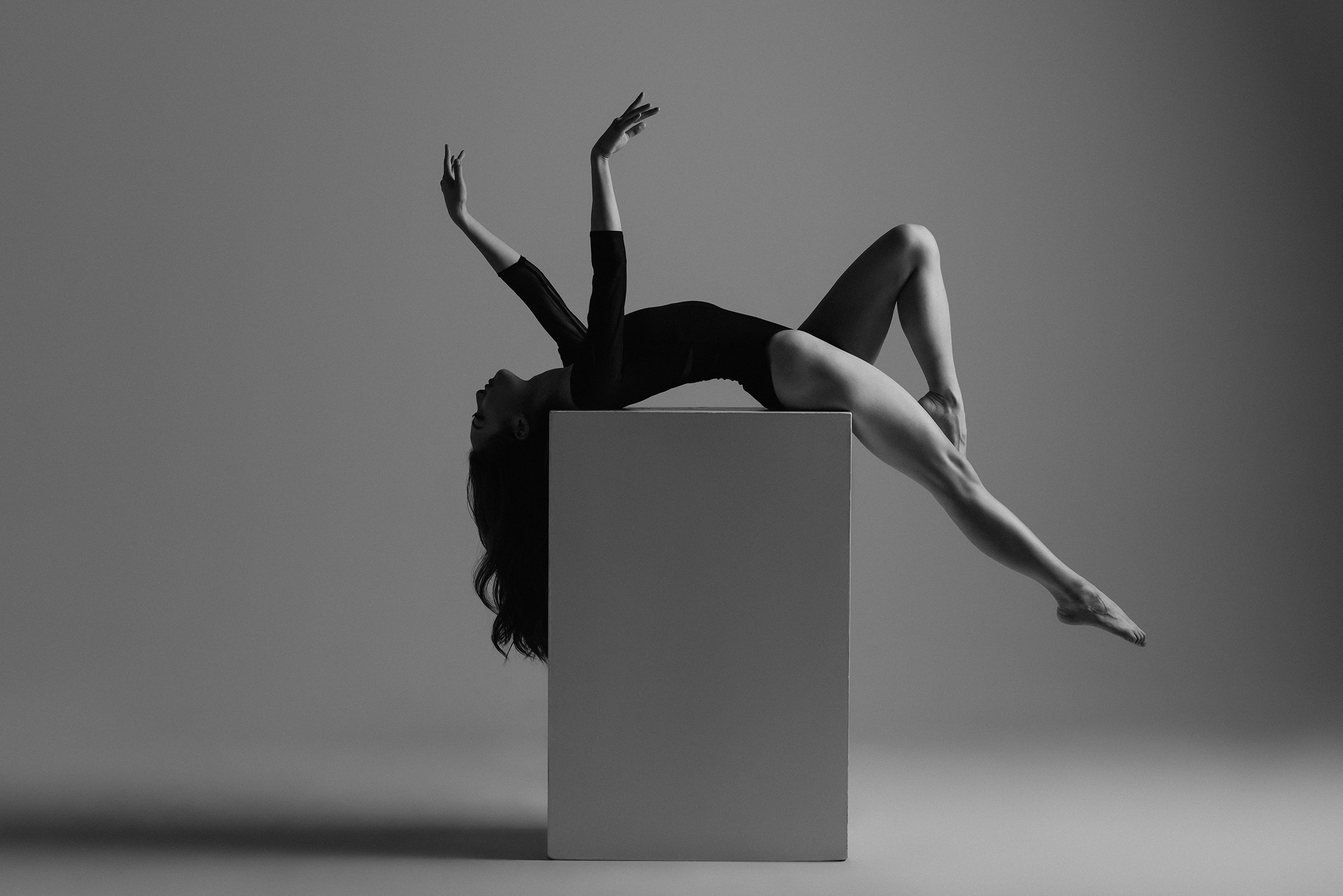 dancer-pose-on-box.jpg