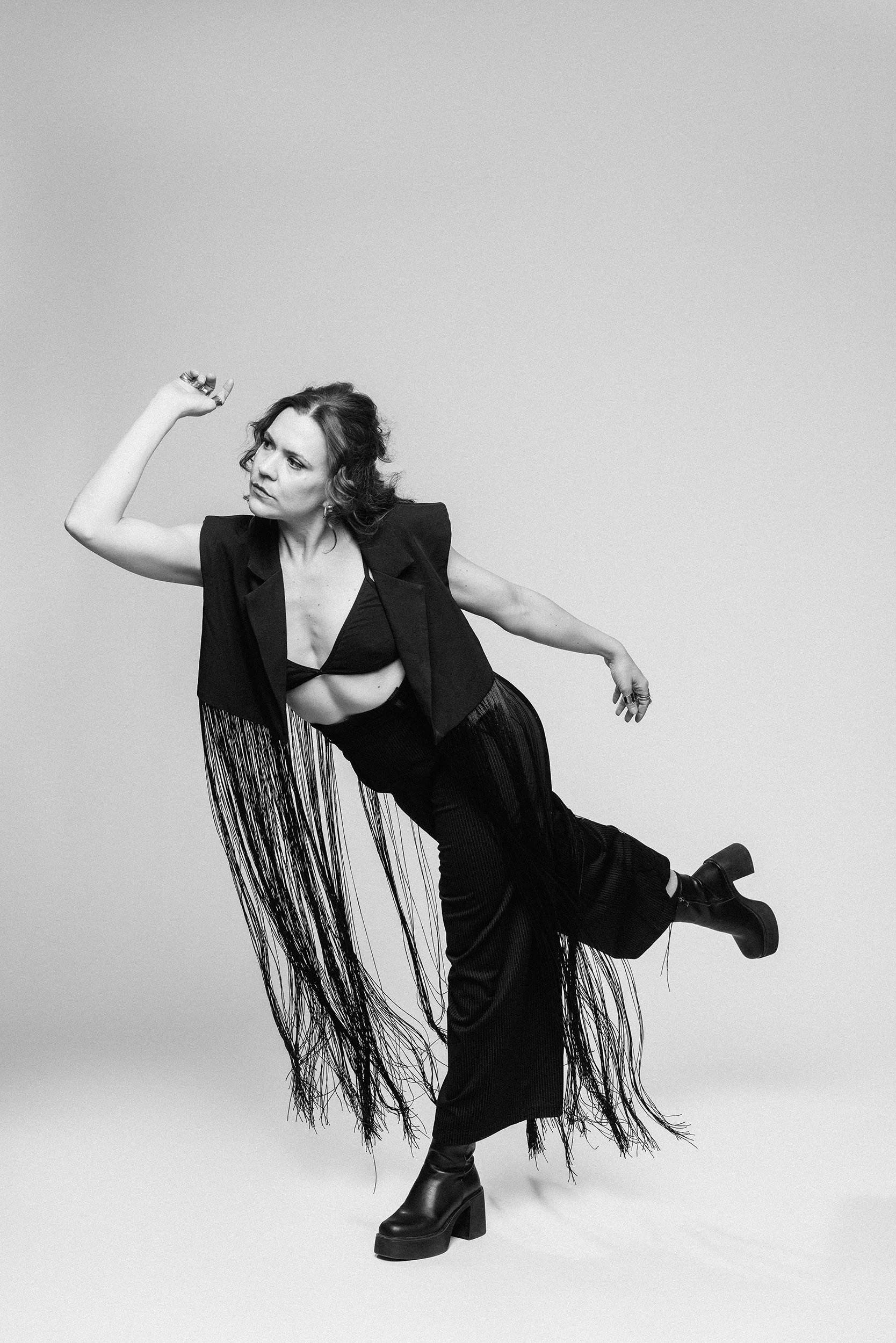 dancer-in-fringe-movement.jpg