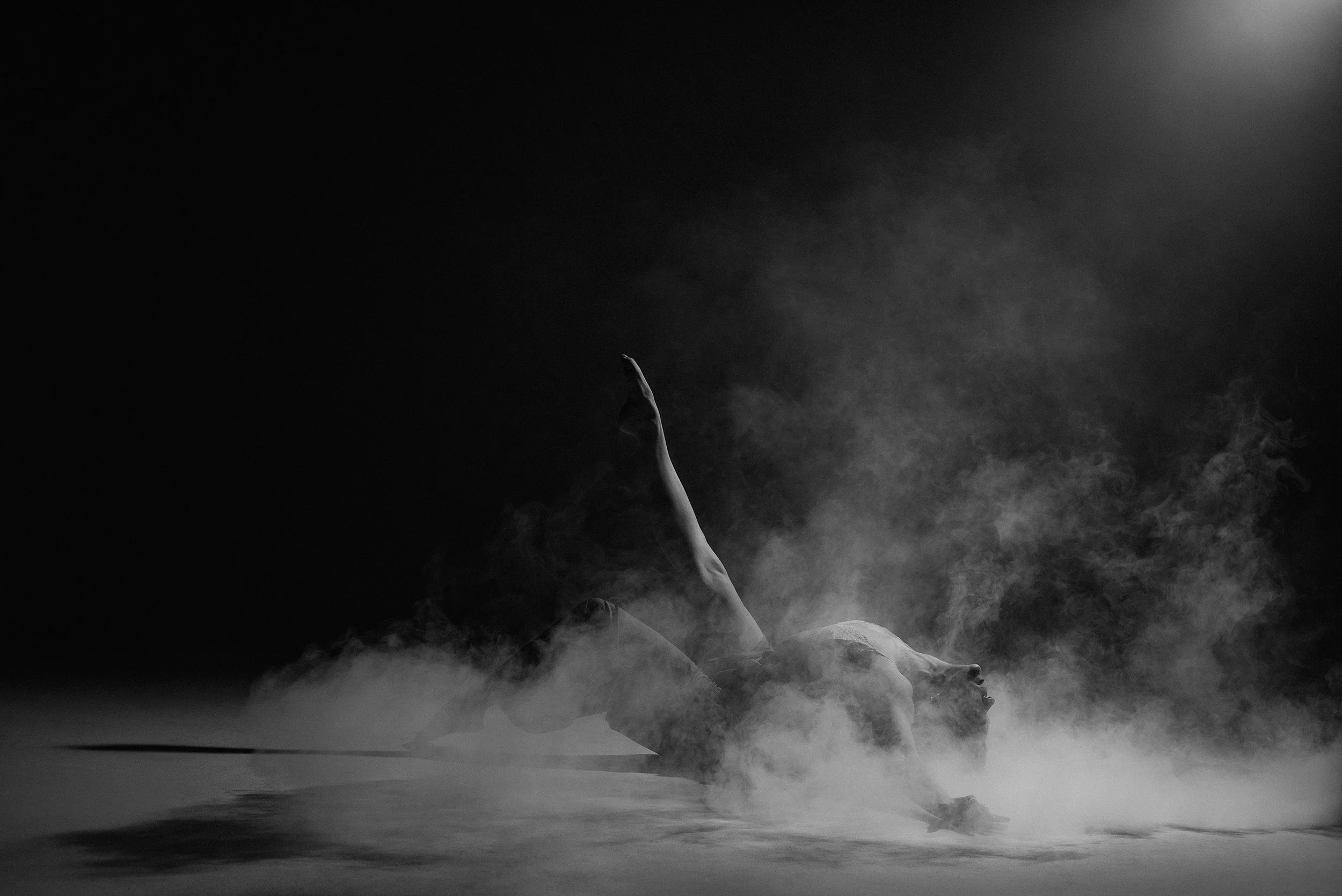 smokey-moody-spotlight-dancer-backbend.jpg