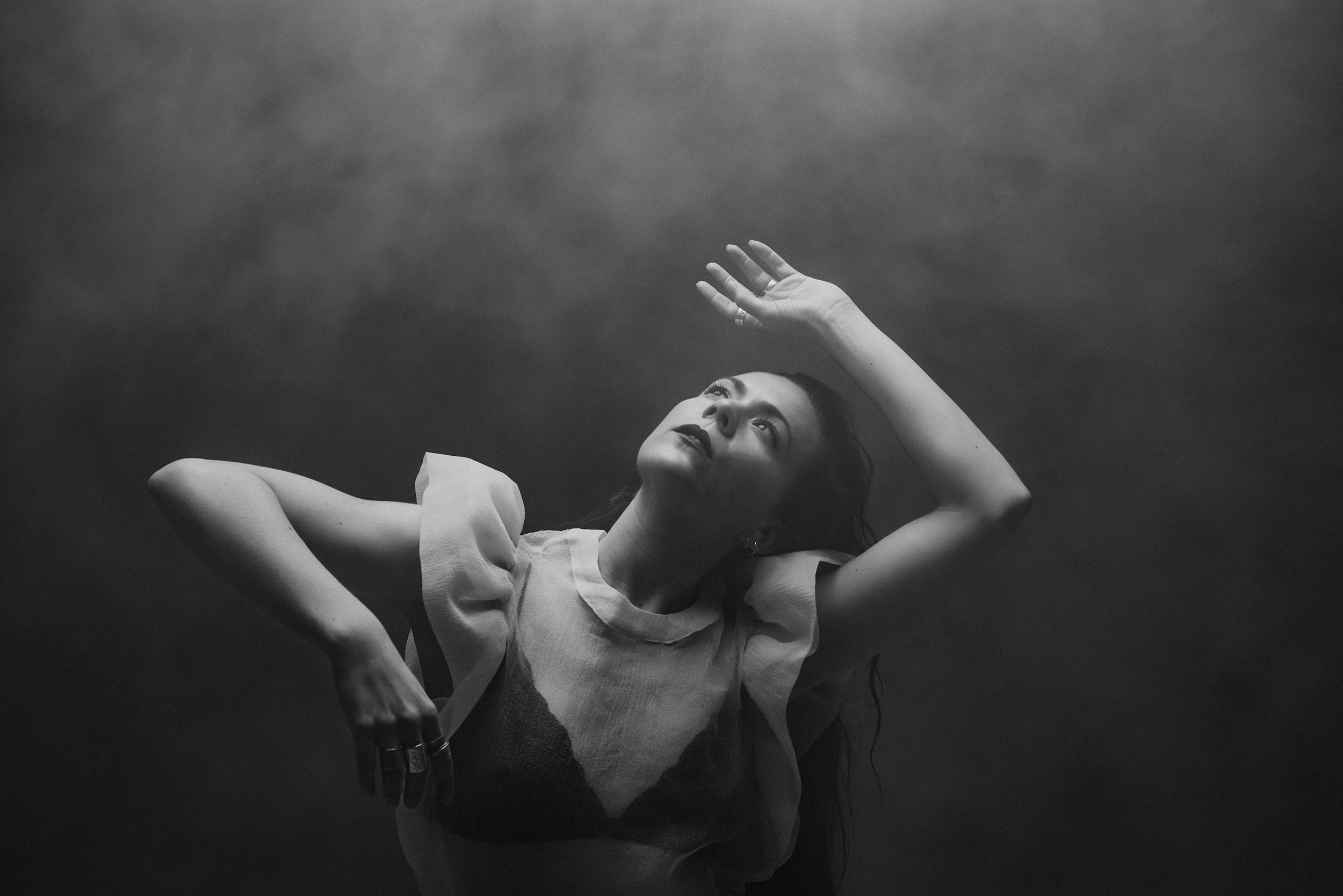 dramatic-dancer-portrait-blackandwhite-smokey.jpg