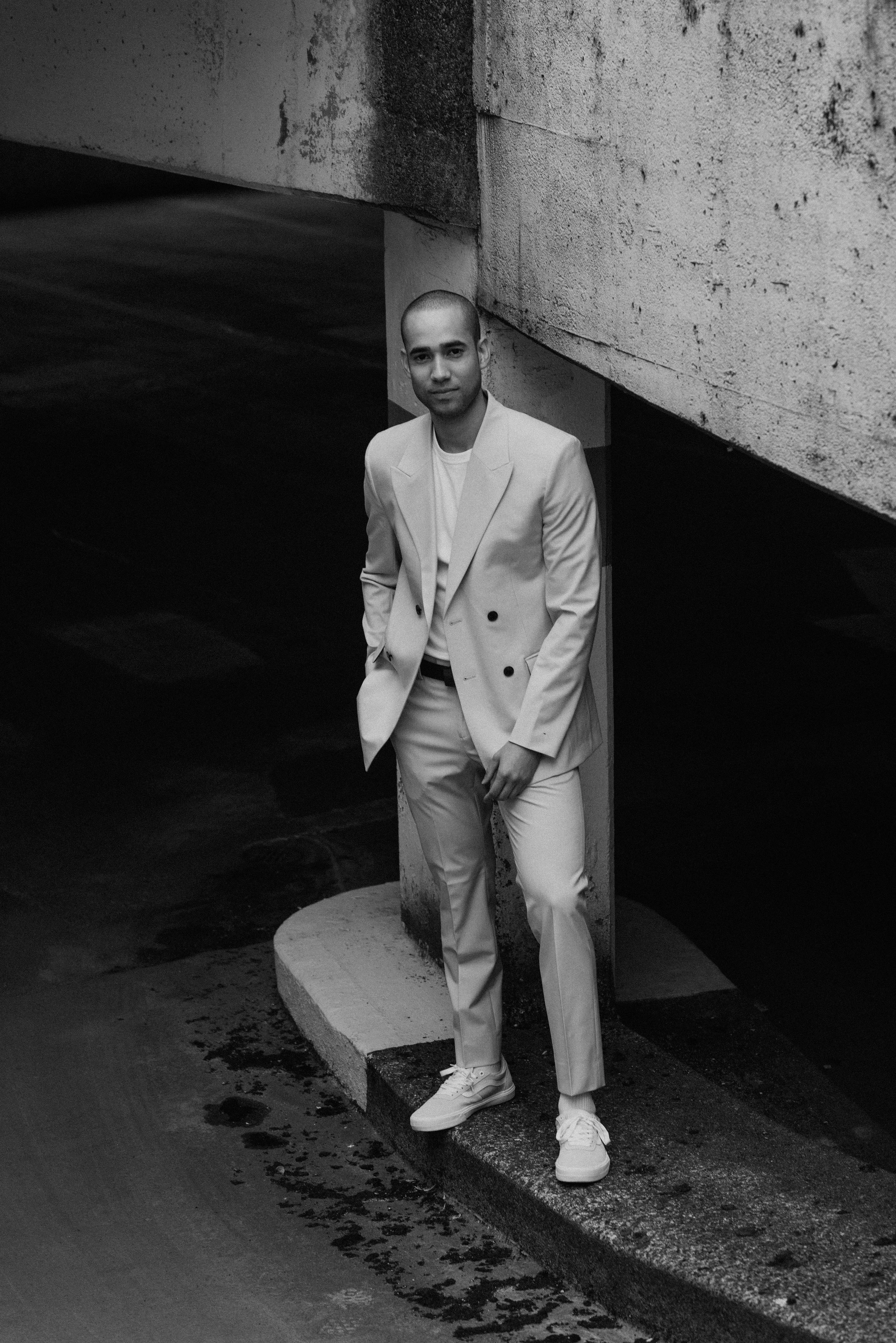 male-in-suit-city-potrait.jpg
