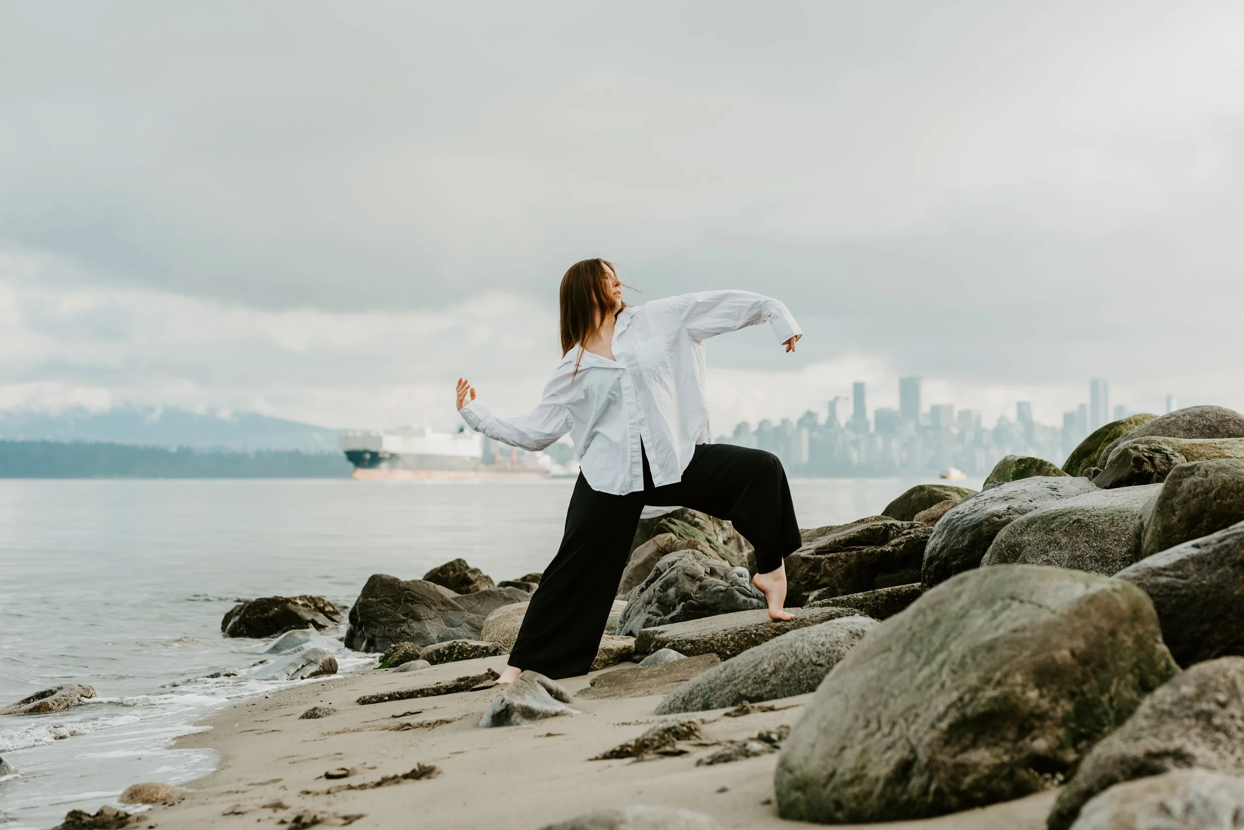 dancer-by-ocean.jpg