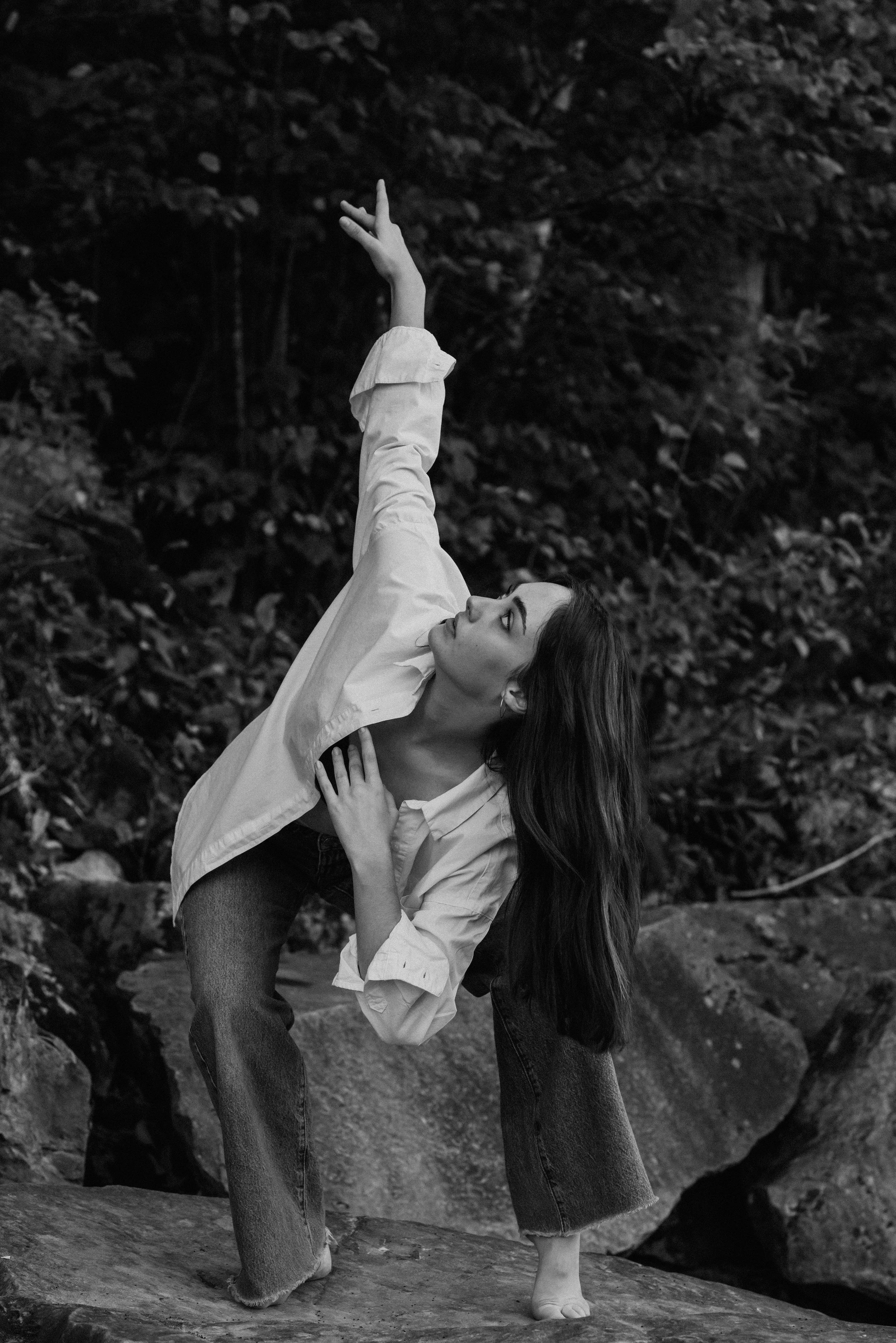 blackandwhite-movement-closeup.jpg