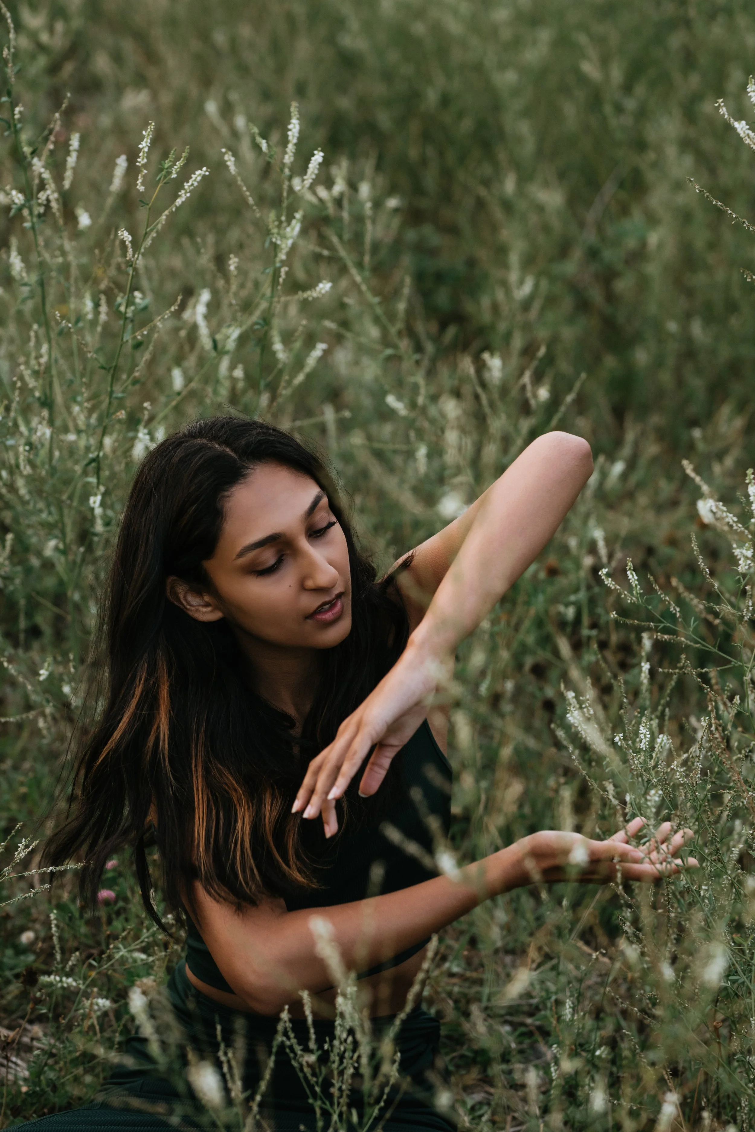 dance-portrait-surrounded-by-greenery.jpg