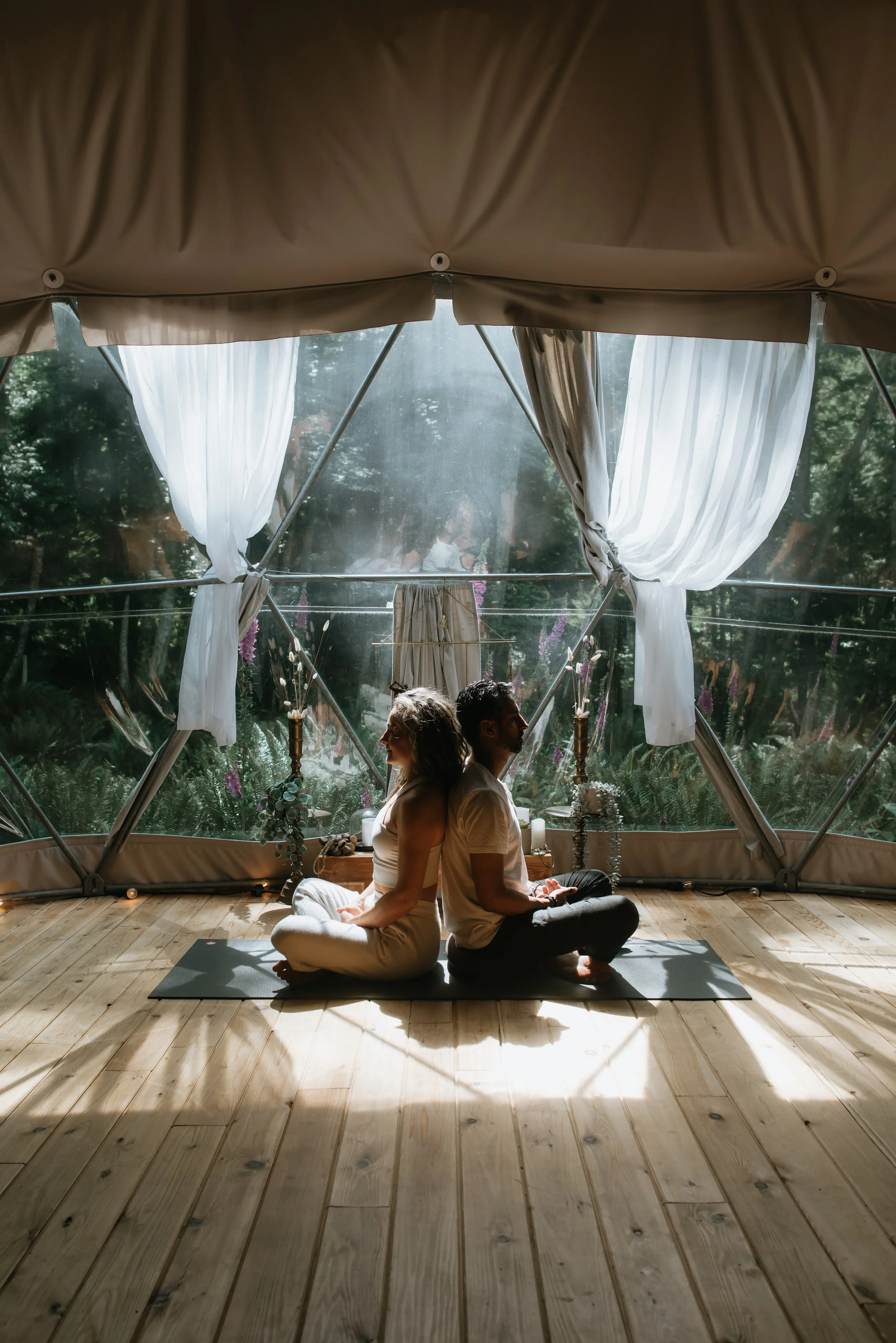back-to-back-seated-meditaiton.jpg
