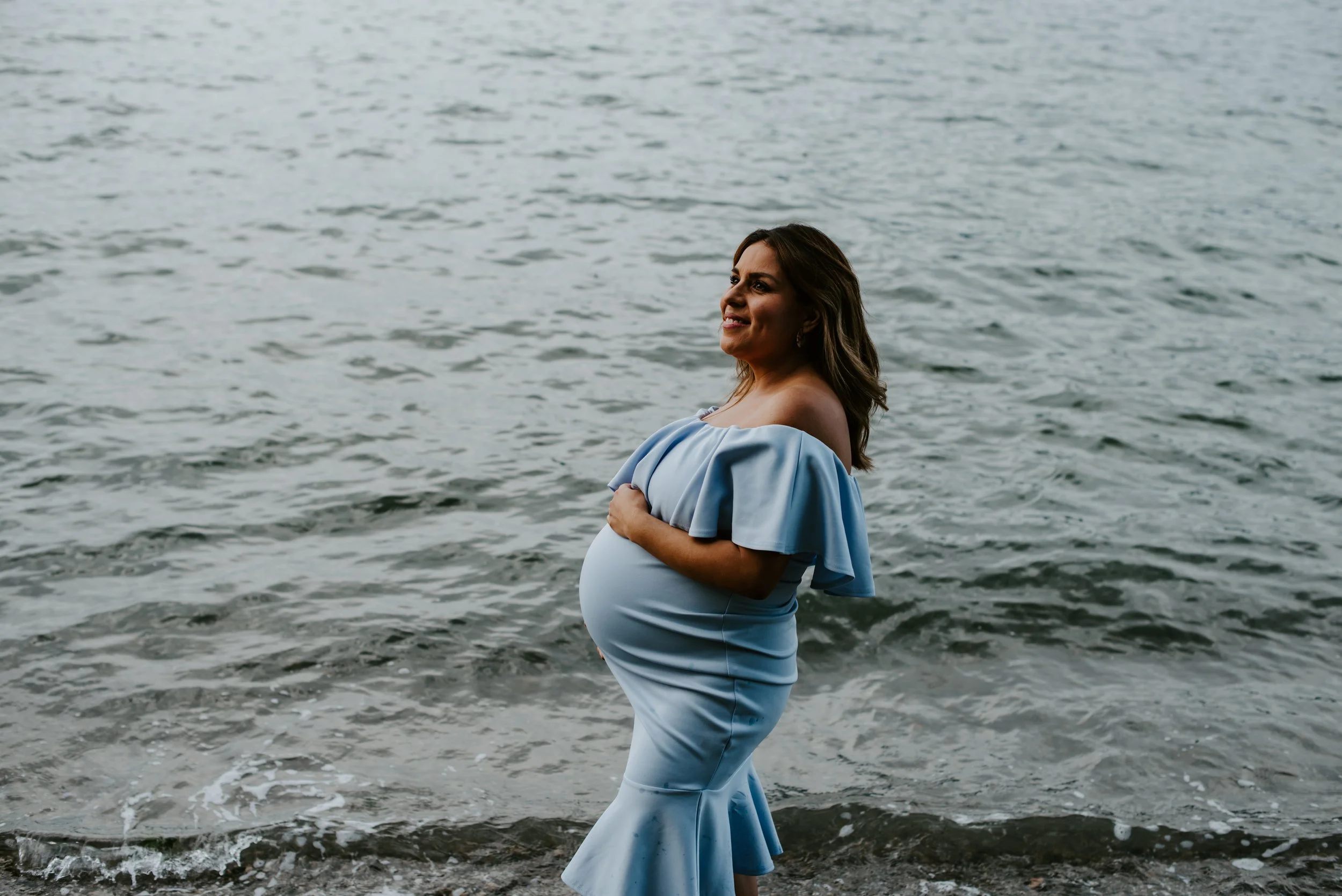 pregnancy-ocean-portrait.jpg