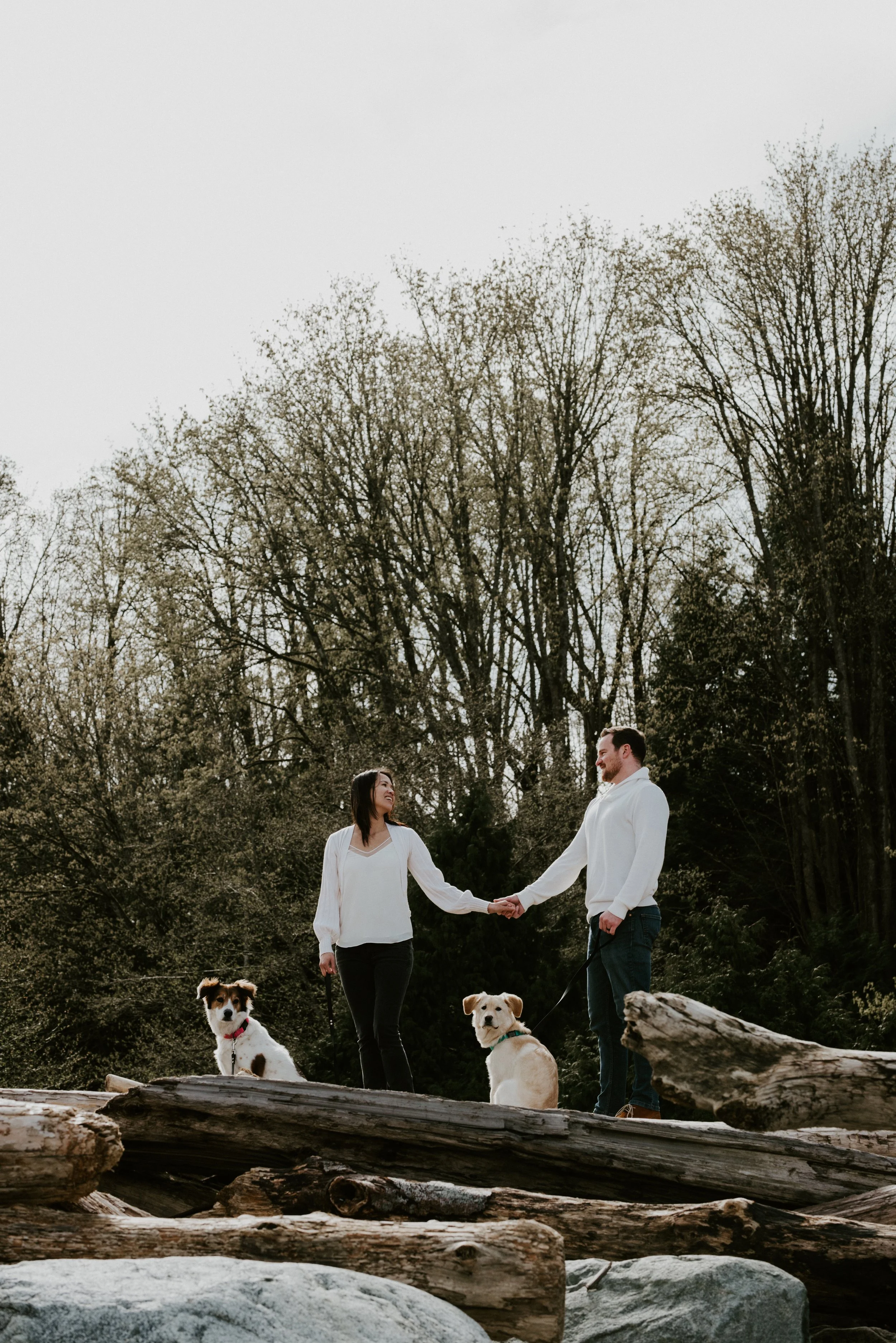 couple-with-two-dogs.jpg