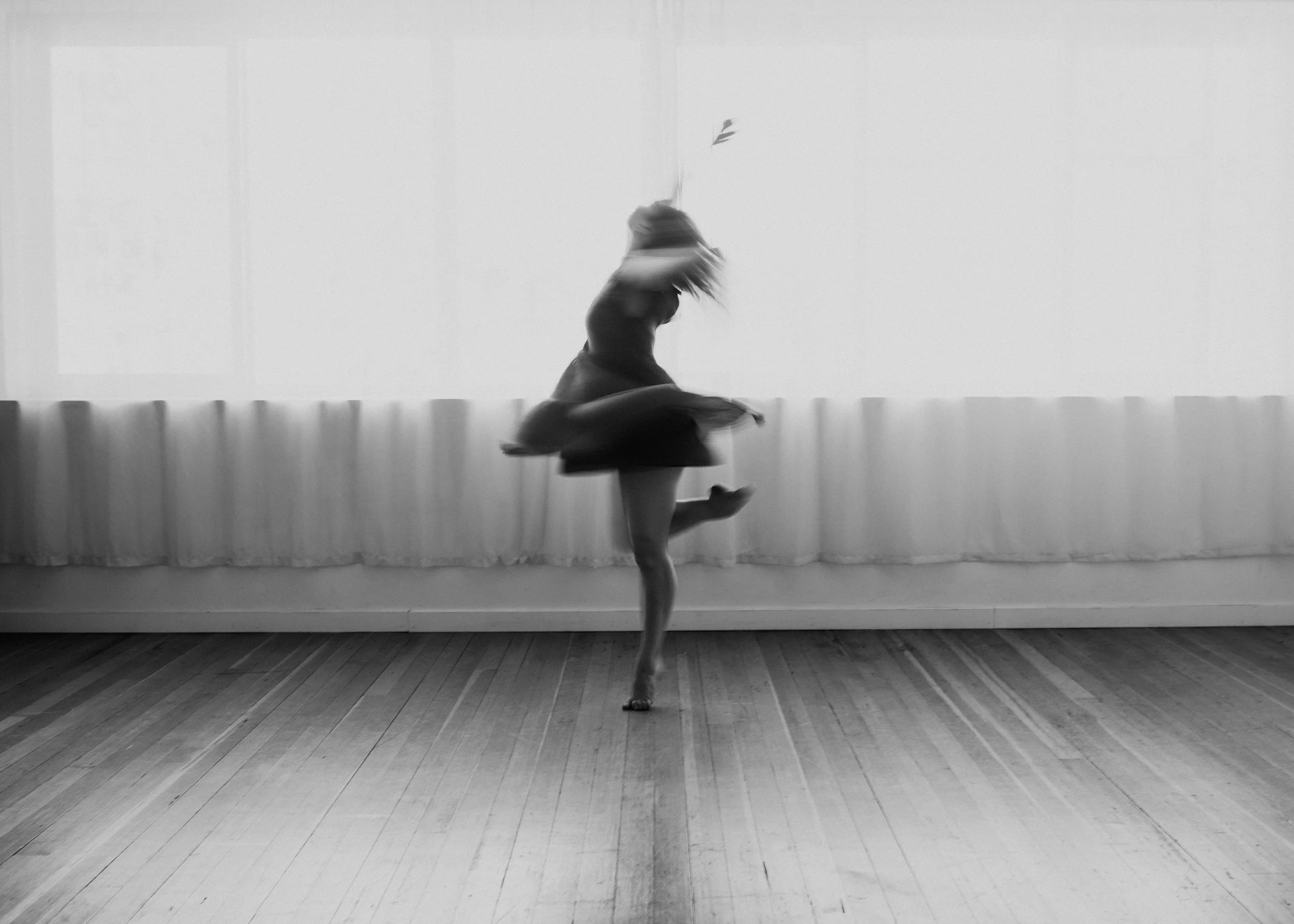 dancer-in-motion-blurred.jpg