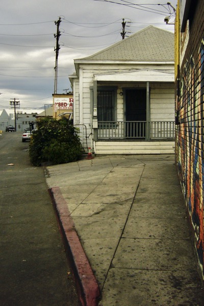 DRIVEWAY: LOS ANGELES