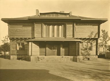 Walter Gropius and Adolf Meyer, Sommerfeld House , 1920-1922, Berlin.