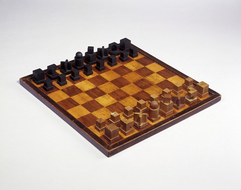 Josef Hartwig, Bauhaus chess set , 1923/24.