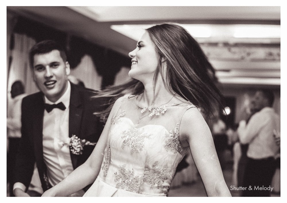 couple-dancing-wedding-reception.jpg