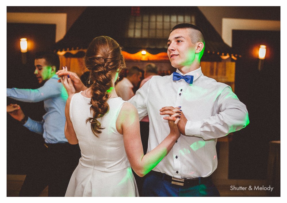 wedding-reception-couple-dancing.jpg