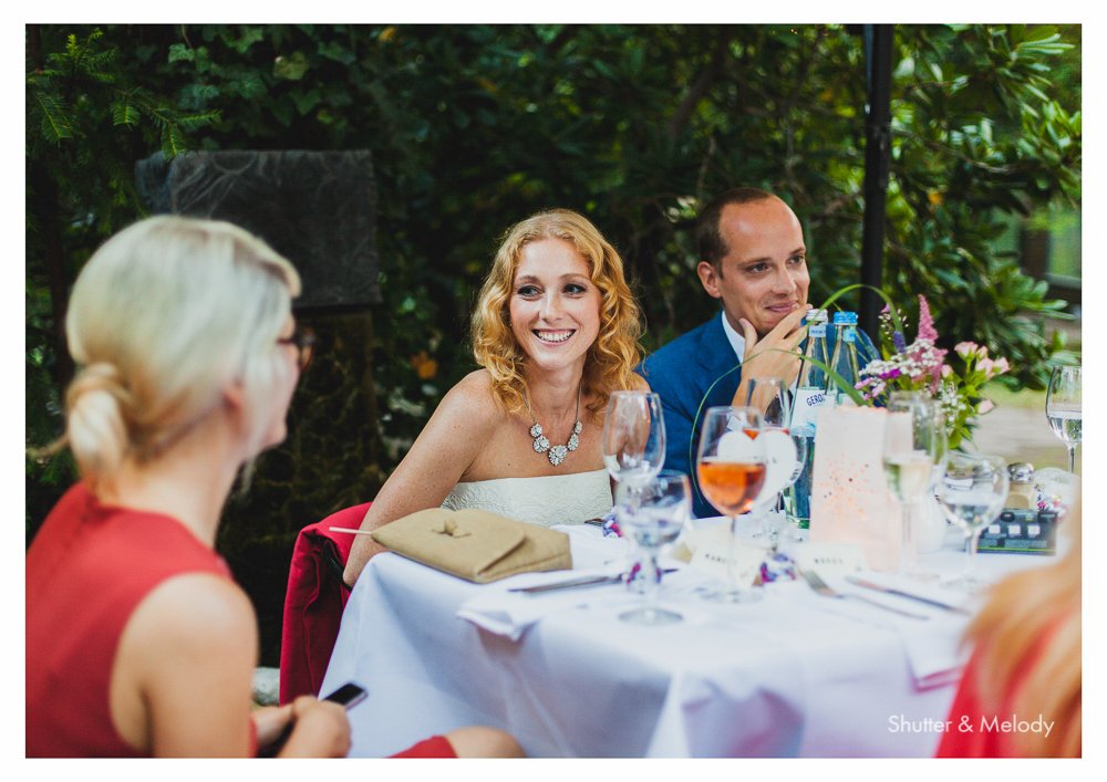 bride-groom-table-guest.jpg
