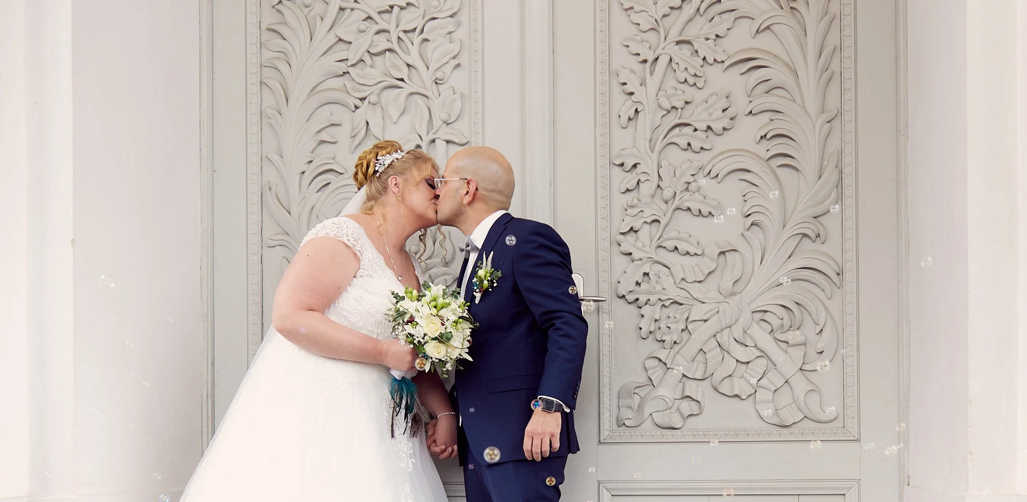 EDITH &amp; MAHMUT