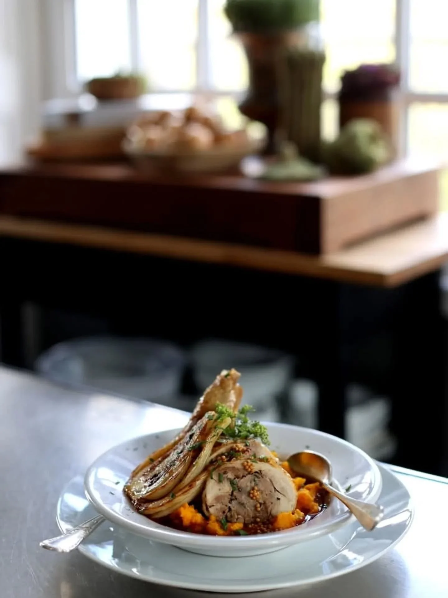 If you have been wondering what I have been up to lately ...

I just finished hosting a lovely couple from Toronto, Canada for a full day market to table cooking experience. The menu featured chicken legs ballontine, served on celery root and squash 