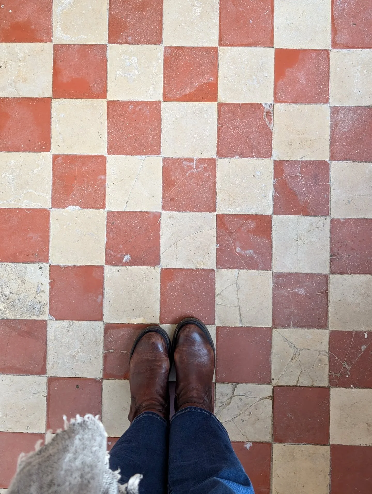 Are you ready for something new? I sure am.

#fromthegroundup #newshop #stepbystep #culinaryshopnormandy #planche-poele-sel