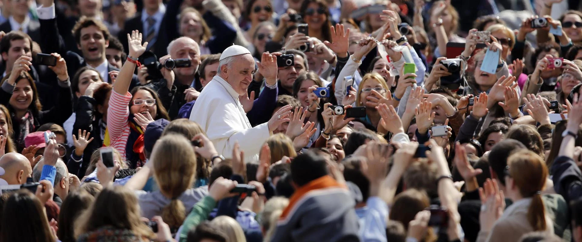 PASSO A REZAR COM O PAPA