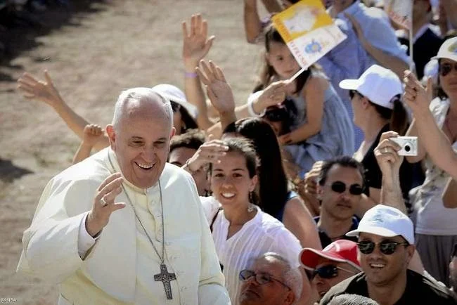 Papa pede aos jovens compromisso em favor de uma «nova terra»